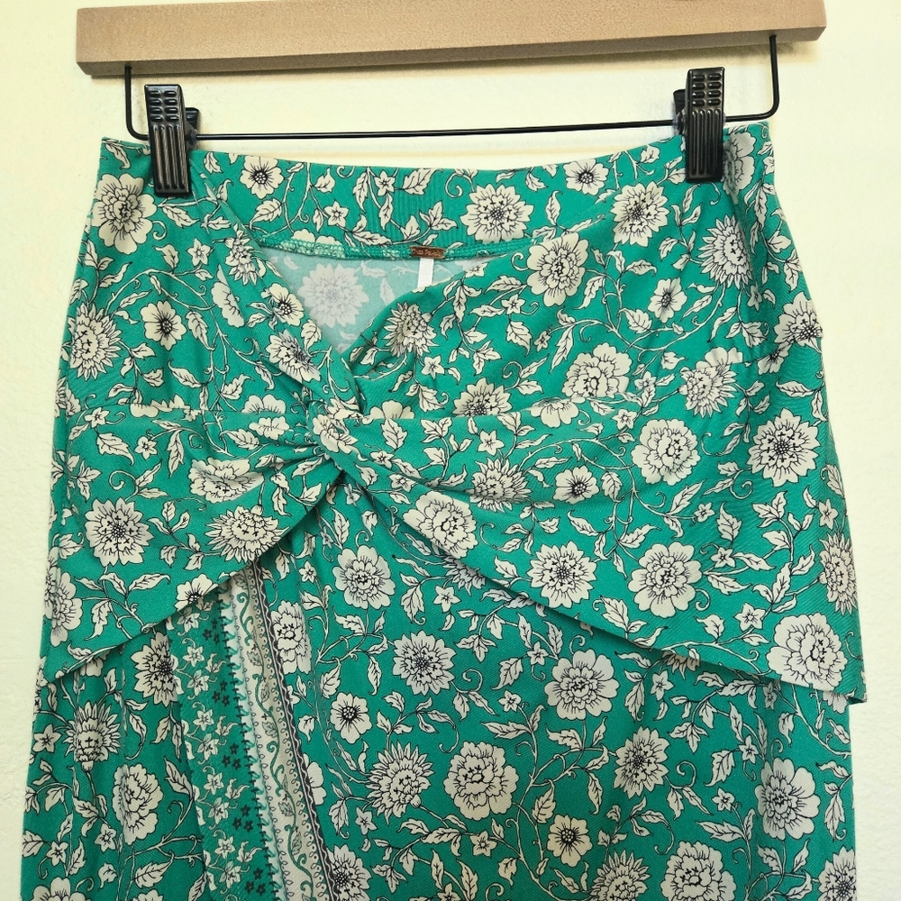 Free People Saron Skirt Floral Green Flowers Size XS - Picture 4 of 14